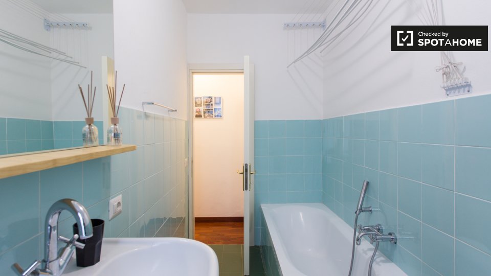 Double room Milan, 4 beds — photo 14
