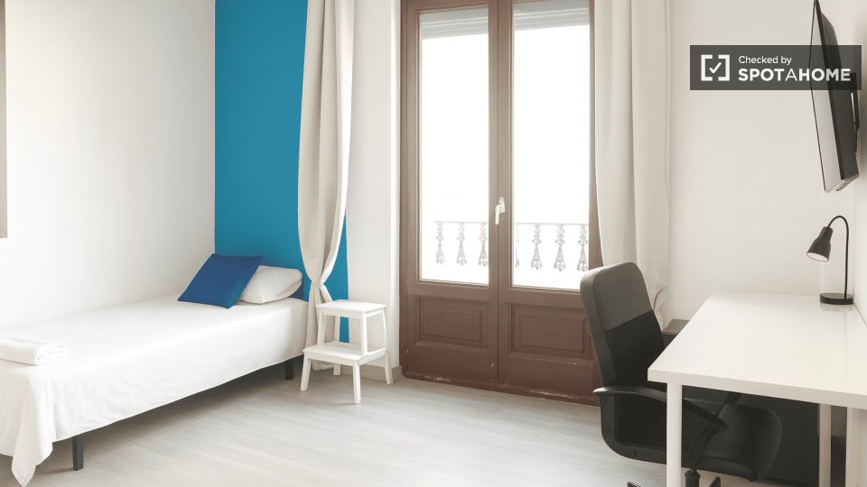 Double room Barcelona, 10 beds, 180m² — photo 39
