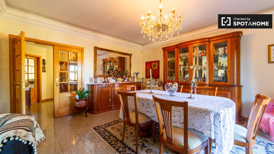 Double room Lisbon, 9 beds — photo 3