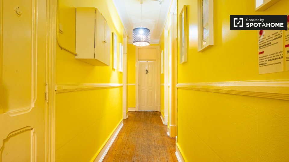 Double room Lisbon, 6 beds — photo 19