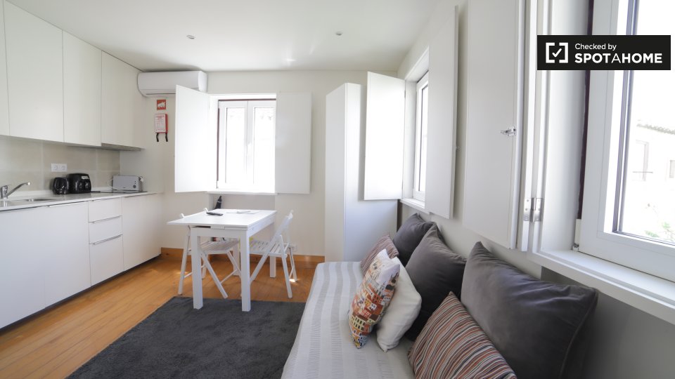 Apartment Lisbon, 1 bed, 25m² — photo 1