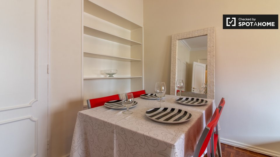 Apartment Lisbon, 1 bed, 50m² — photo 2