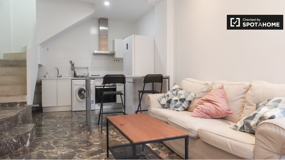 2-bedroom apartment for rent in Tetuán, Madrid - in Madrid