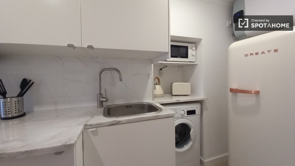 Apartment Lisbon, 1 bed, 40m² — photo 7
