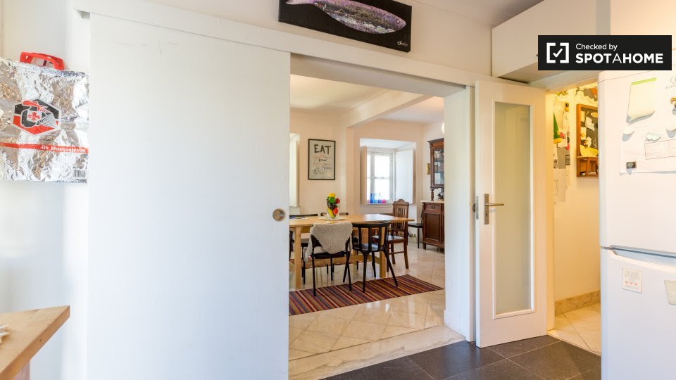Double room Lisbon, 4 beds, 180m² — photo 17