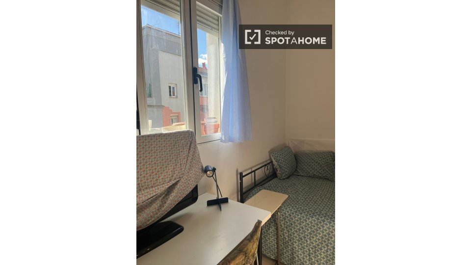 Double room Madrid, 4 beds — photo 1