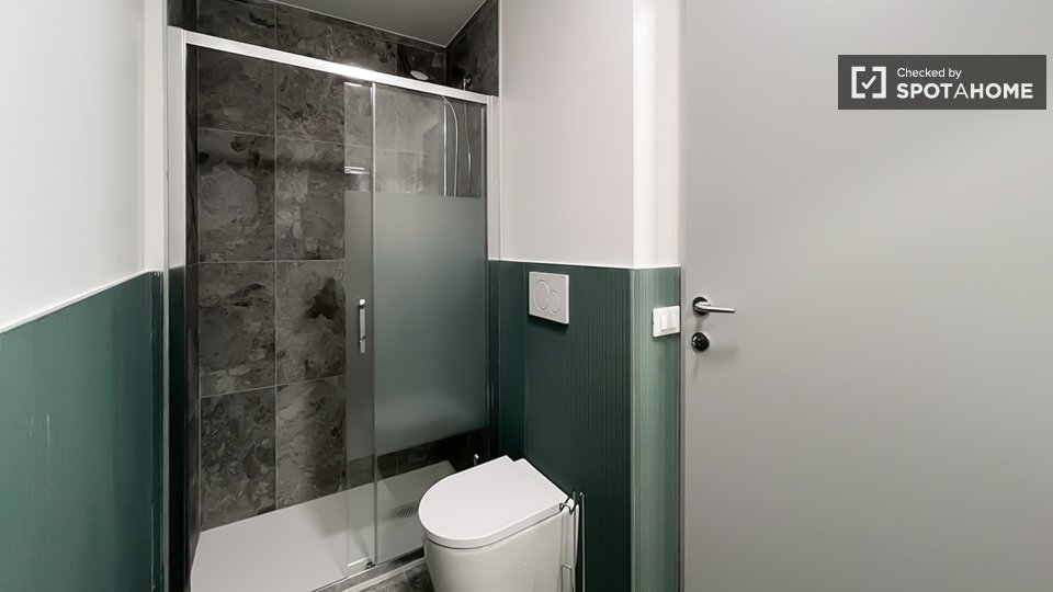 Double room Milan, 9 beds — photo 18