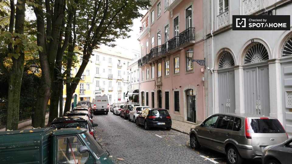 Apartment Lisbon, 1 bed — photo 10