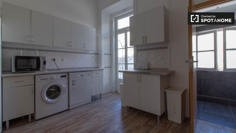 Double room Lisbon, 8 beds — photo 11
