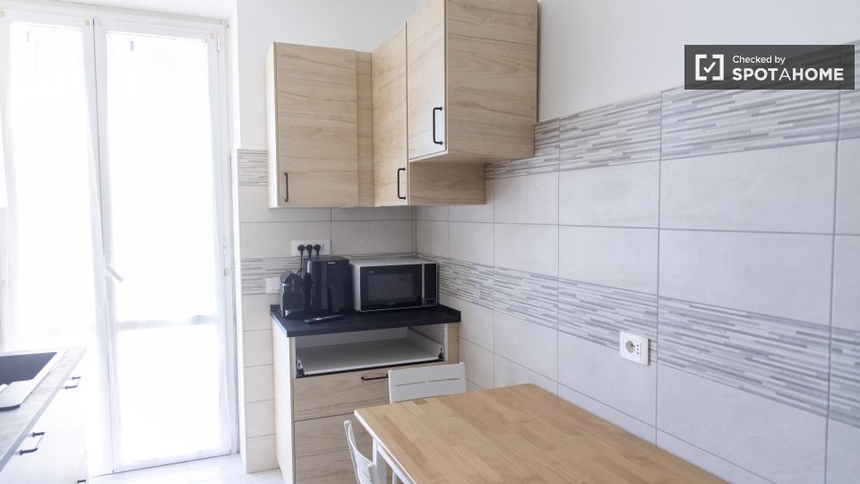 Double room Rome, 3 beds — photo 13