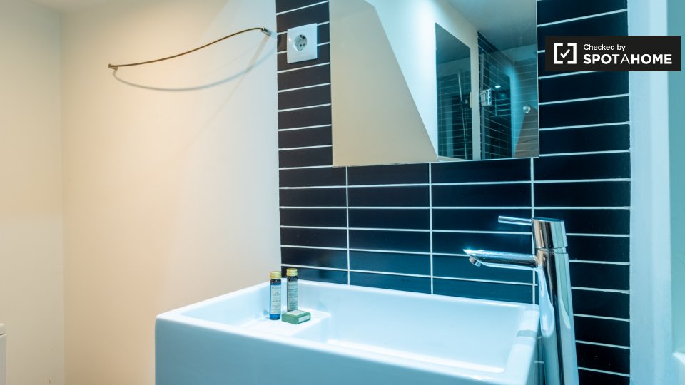 Apartment Lisbon, 1 bed — photo 12