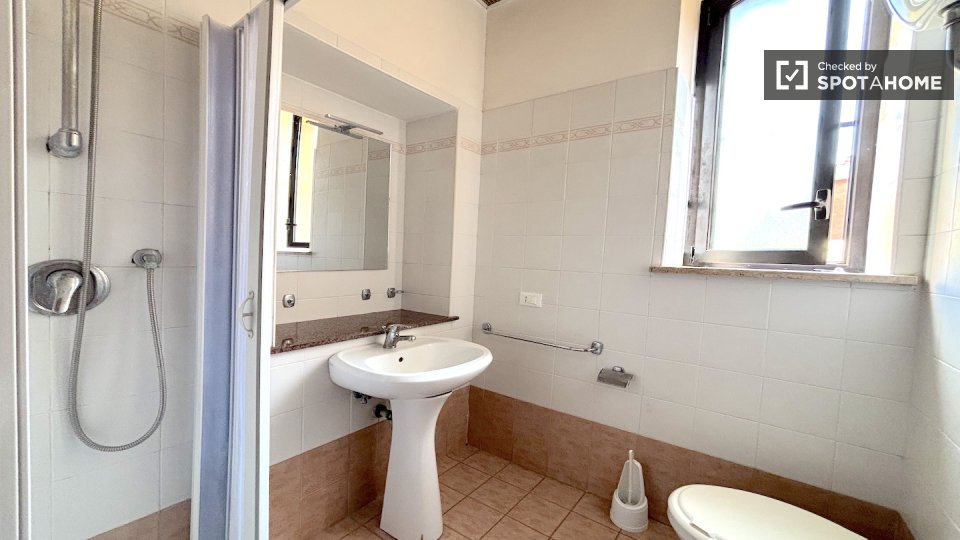 Double room Rome, 33 beds — photo 22