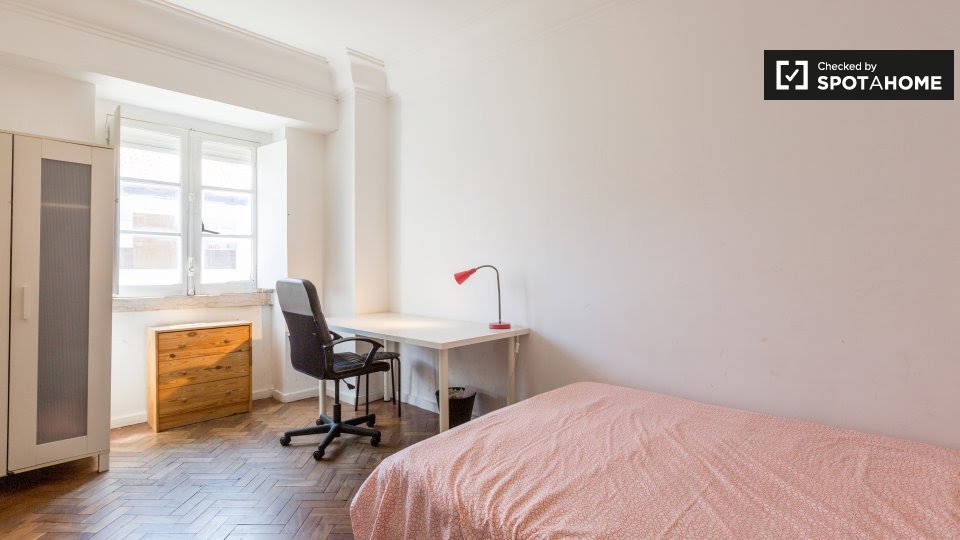 Double room Lisbon, 7 beds, 100m² — photo 3