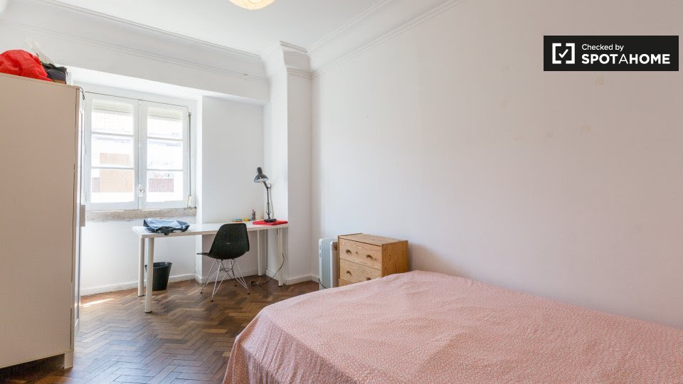 Double room Lisbon, 7 beds, 100m² — photo 1