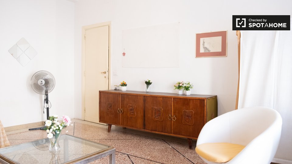 Double room Rome, 5 beds — photo 11