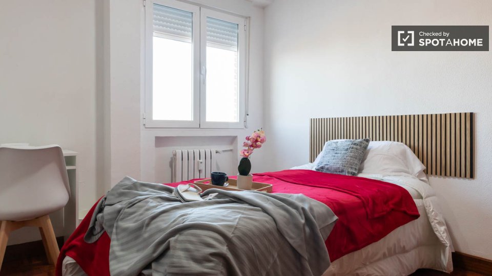 Double room Madrid, 6 beds — photo 15
