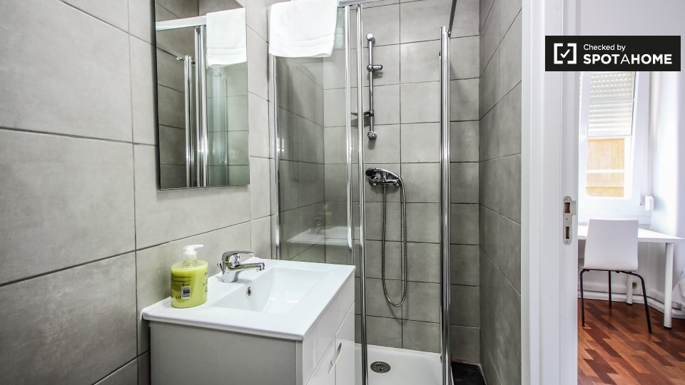 Double room Lisbon, 11 beds — photo 3