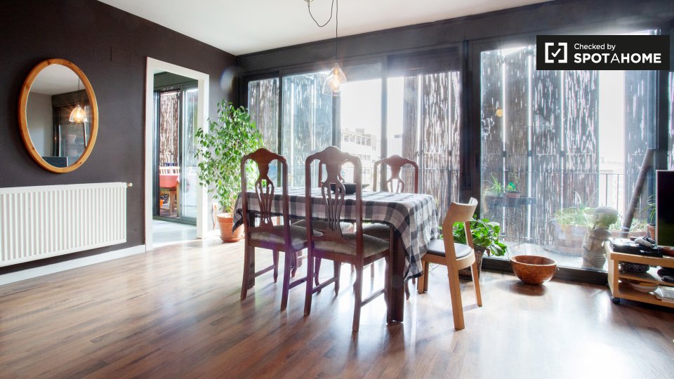 Double room Madrid, 4 beds, 98m² — photo 7