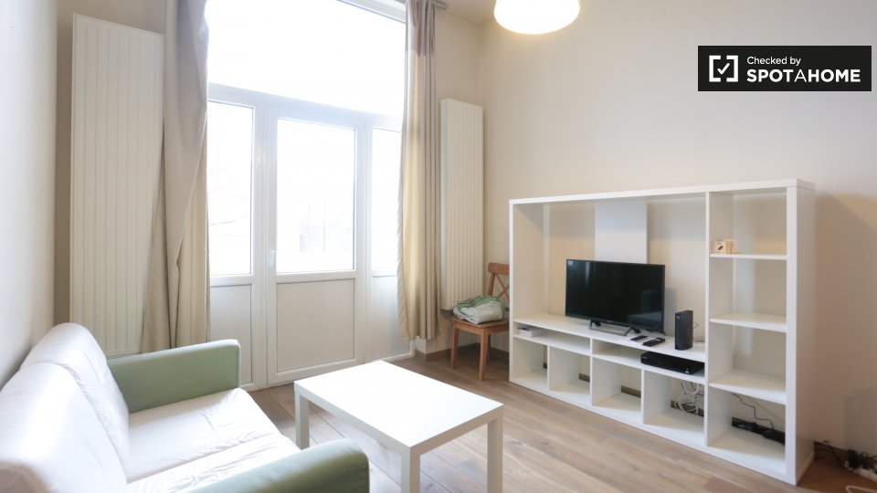 Apartment Brussels, 1 bed, 45m² — photo 1