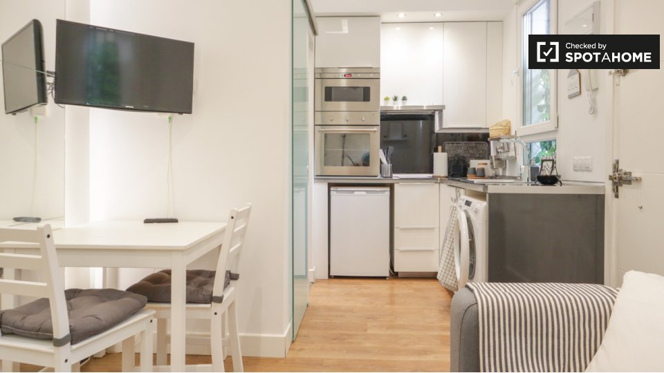 Apartment Madrid, 1 bed, 37m² — photo 5