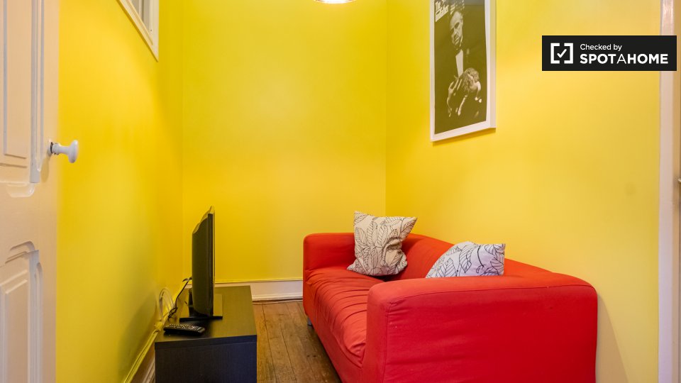 Double room Lisbon, 6 beds — photo 4