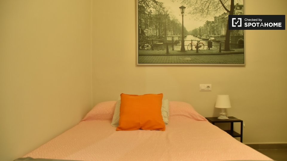 Double room Valencia, 5 beds — photo 2