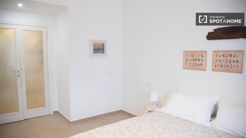Double room Rome, 2 beds — photo 5