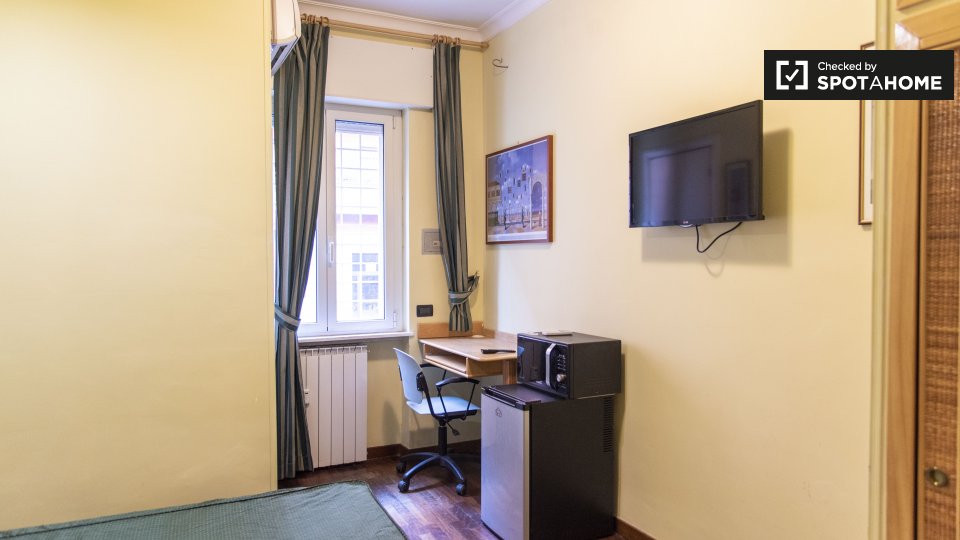 Apartment Rome, 1 bed — photo 10