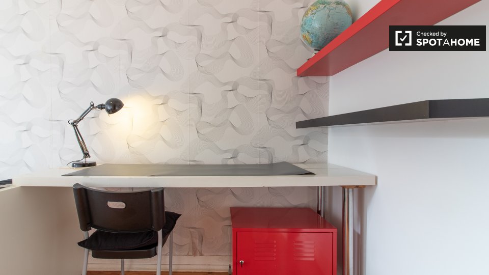 Apartment Lisbon, 2 beds, 100m² — photo 12