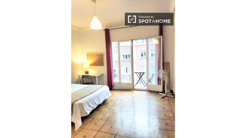 Double room Madrid, 6 beds, 200m² — photo 27