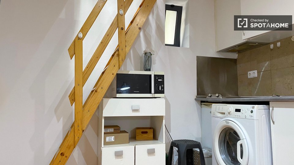 Apartment mono Lisbon — photo 11
