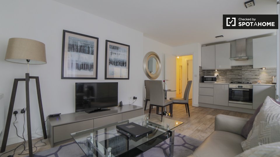 Apartment London, 2 beds — photo 13