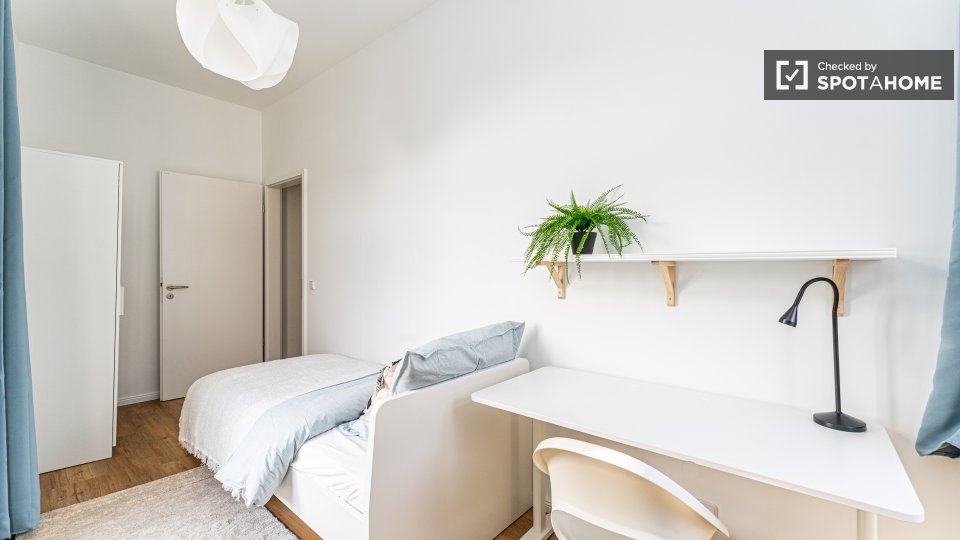 Double room Berlin, 4 beds, 60m² — photo 16