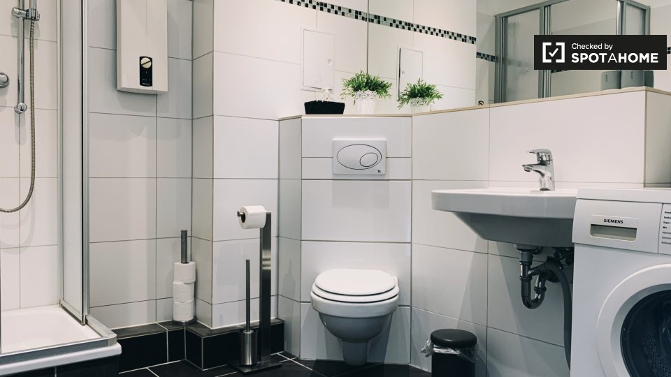 Apartment Berlin, 1 bed, 59m² — photo 16