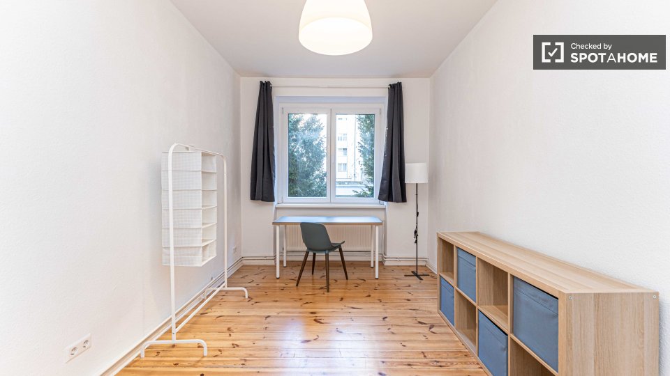 Double room Berlin, 3 beds, 73m² — photo 18