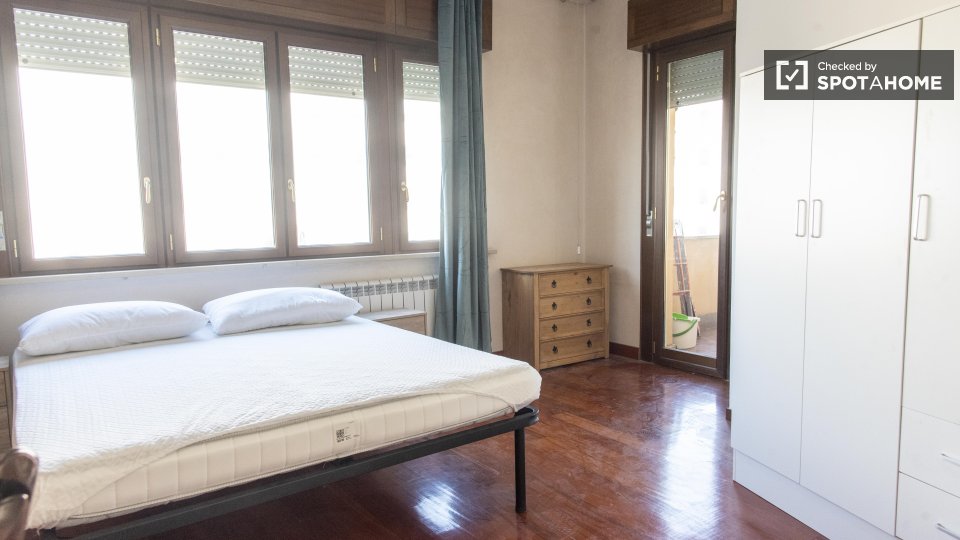 Double room Rome, 2 beds — photo 10