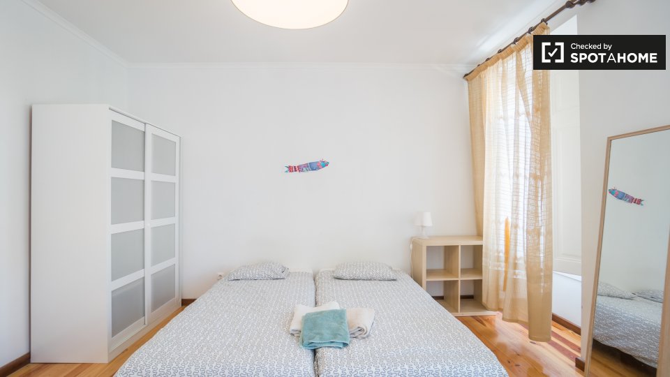 Double room Lisbon, 6 beds, 150m² — photo 19