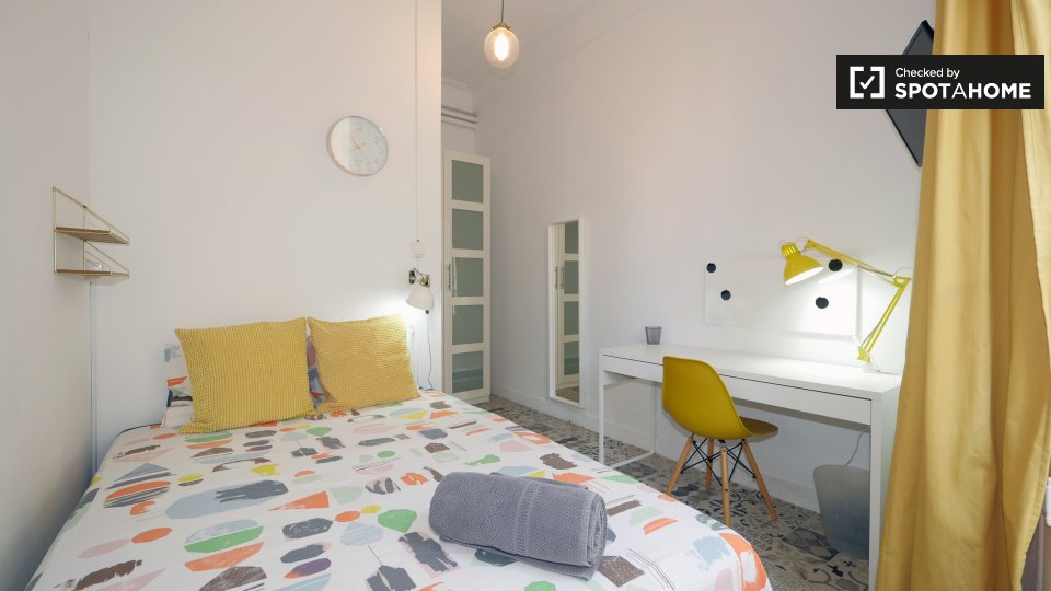 Double room Barcelona, 11 beds, 200m² — photo 1