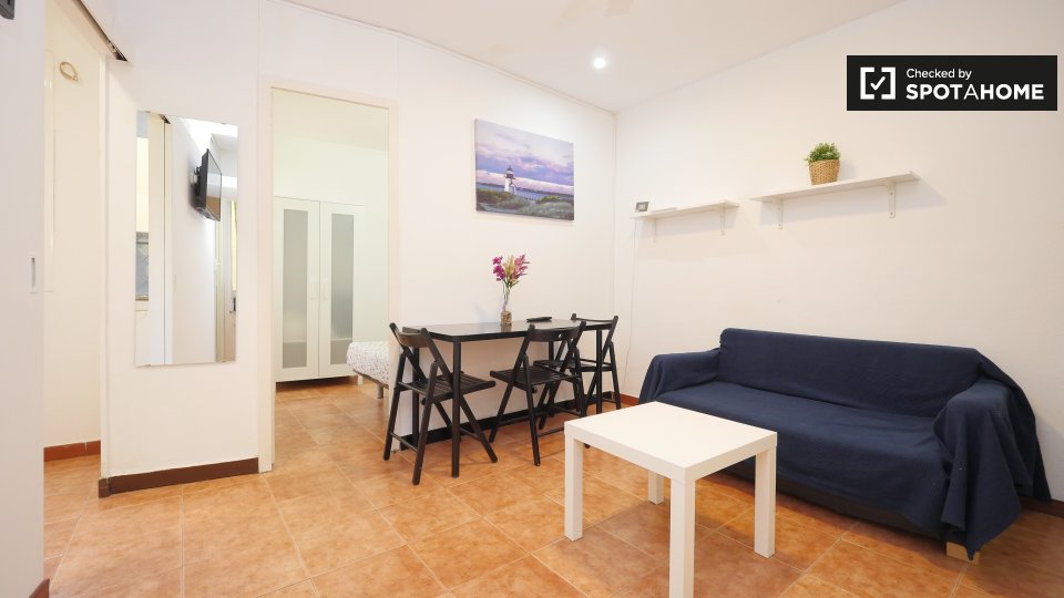 Double room Barcelona, 2 beds, 50m² — photo 5