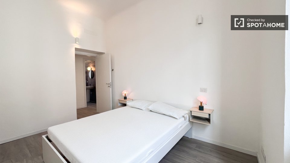 Double room Milan, 4 beds, 90m² — photo 18