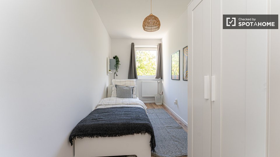 Double room Berlin, 4 beds, 62m² — photo 11