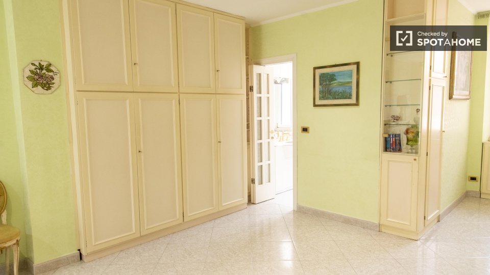 Apartment Rome, 1 bed — photo 12
