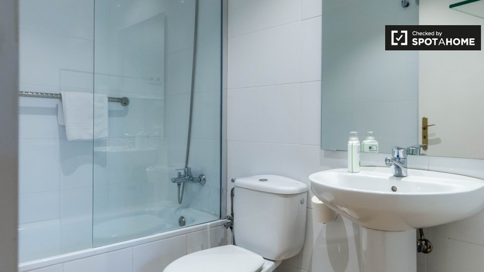 Apartment Barcelona, 3 beds, 110m² — photo 13