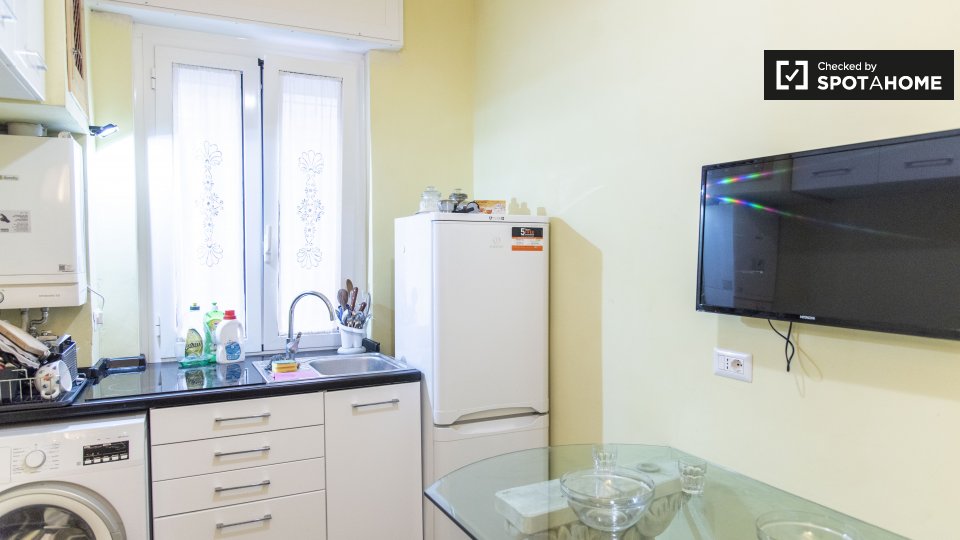 Apartment Rome, 1 bed — photo 2