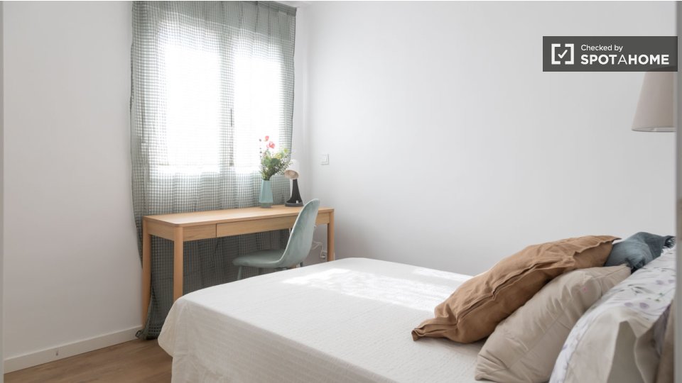 Double room Madrid, 4 beds, 85m² — photo 30
