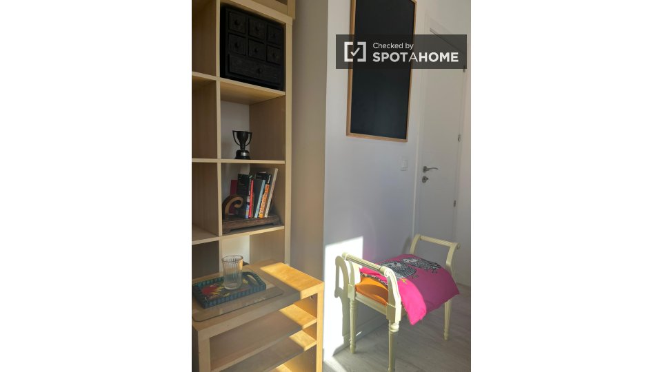 Double room Madrid, 4 beds — photo 12