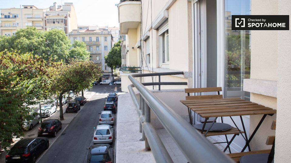 Apartment mono Lisbon, 35m² — photo 8