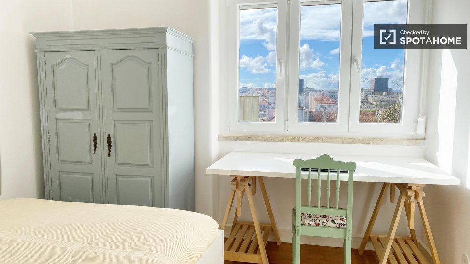 Apartment Lisbon, 1 bed — photo 4