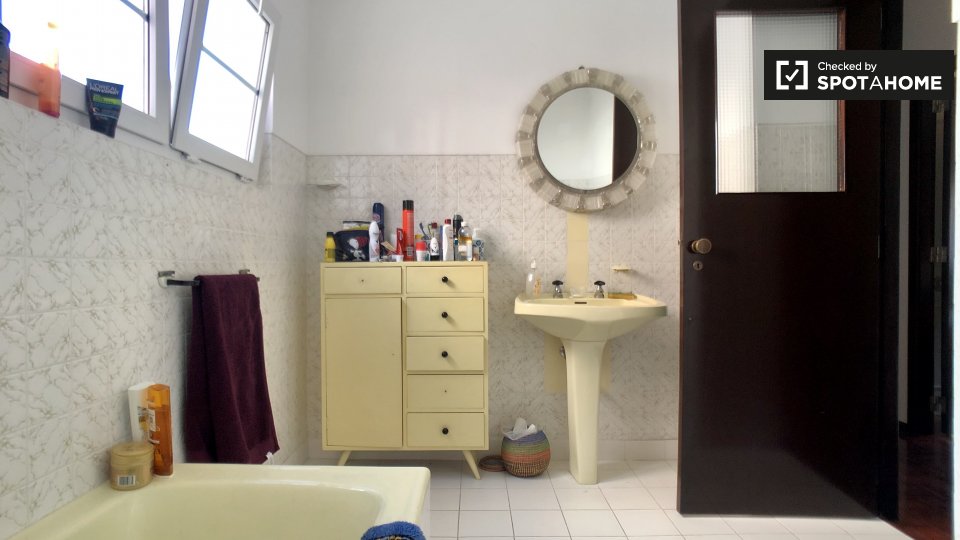 Double room Lisbon, 5 beds, 200m² — photo 15