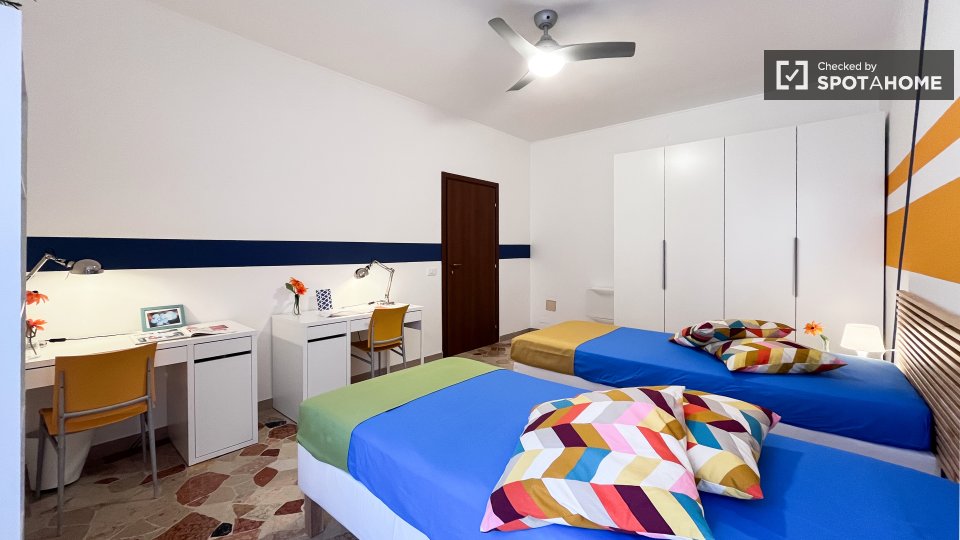 Double room Milan, 4 beds — photo 5